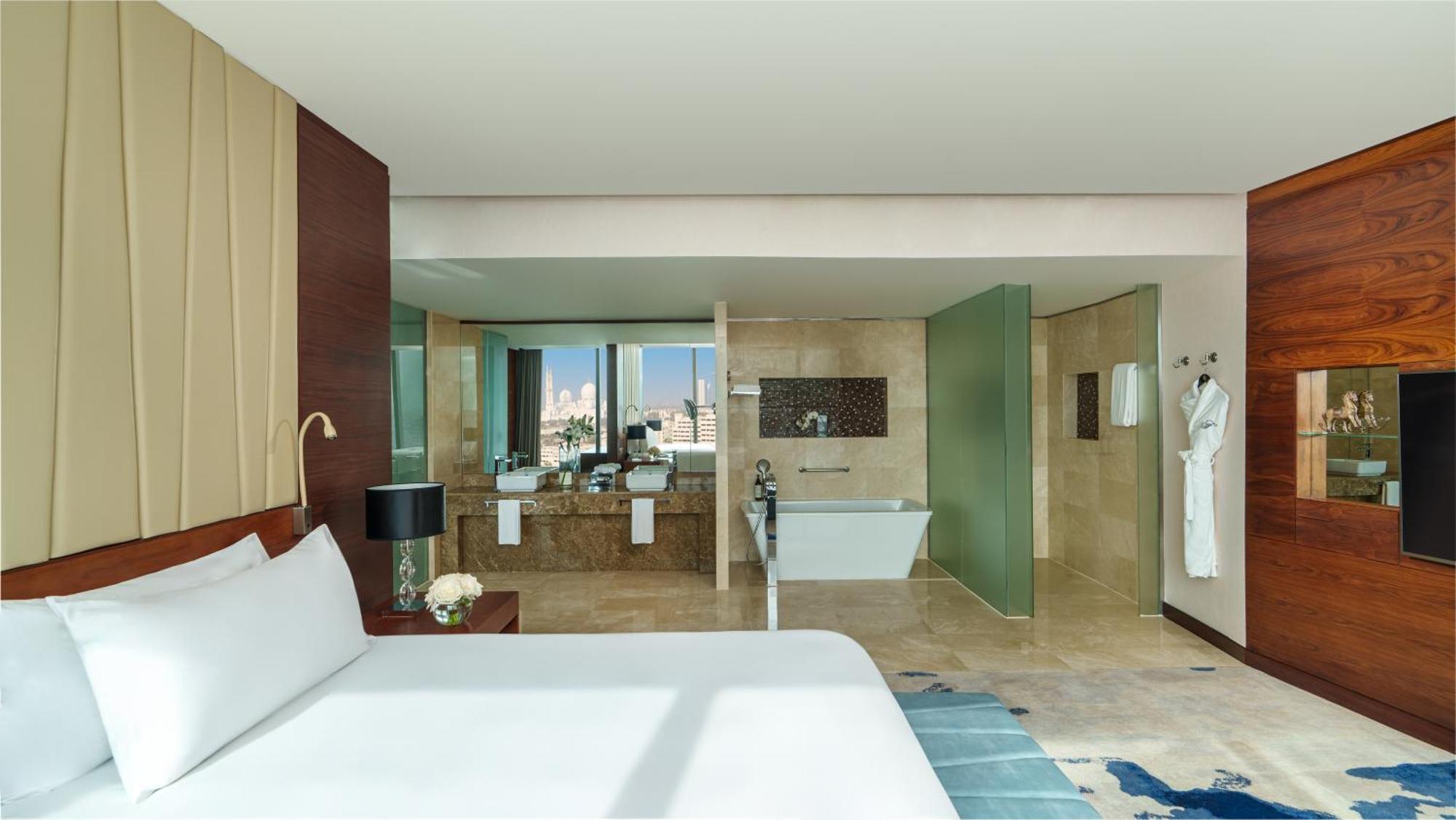 แฟร์ม้อนท์ แบบ ออล บาห์ร Hotel อาบูดาบี ภายนอก รูปภาพ A guest room at the hotel